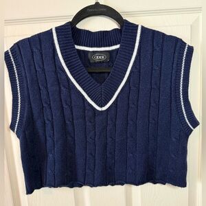 Cider Dark Blue Cropped Cable Knit Sweater Vest Woman’s Medium